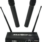 MadBoy U-TUBE 20 toimii AA paristoilla, jotka kestävät jopa 20 tuntia. Mikrofonit toimivat vähemmän häiriöttömällä UHF taajuudella.